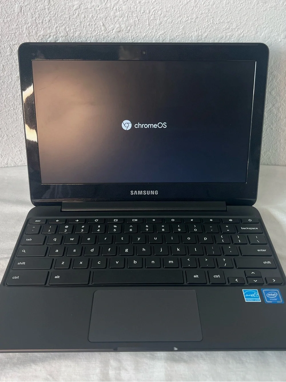 Samsung Chromebook 3 Laptop ChromeOS Lightweight Basic